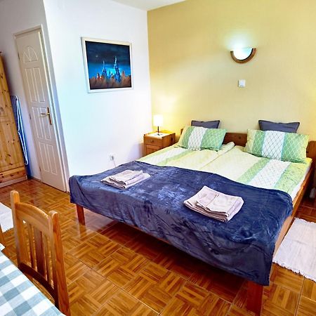 Family Vendeghaz Hotel Hajdúszoboszló Kültér fotó
