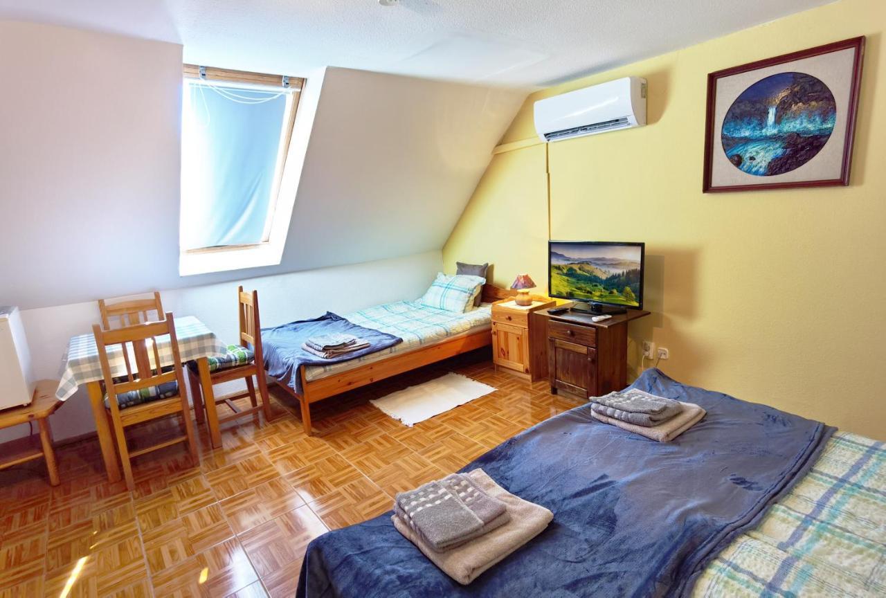 Family Vendeghaz Hotel Hajdúszoboszló Kültér fotó
