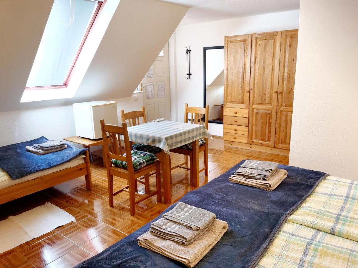 Family Vendeghaz Hotel Hajdúszoboszló Kültér fotó
